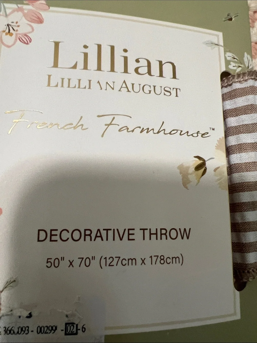 New Lillian Pink Kniit with Cream Hem blanket